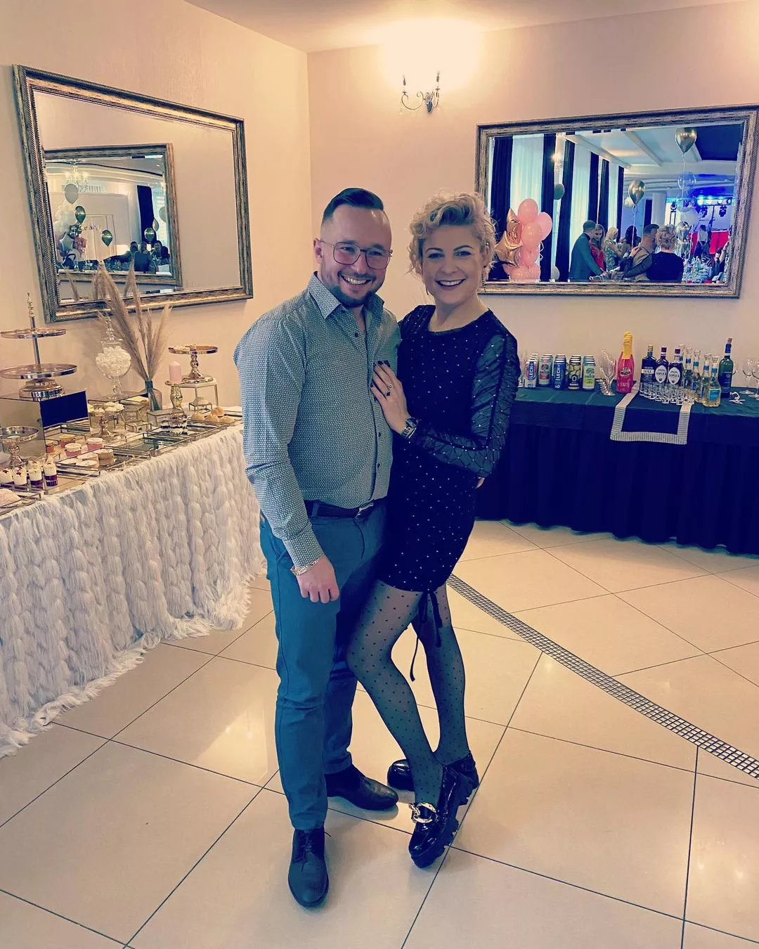 Magdalena Narożna Piękni i Młodzi zmieniła fryzurę! Szokujące uczesanie wokalistki zaskoczyło internautów!